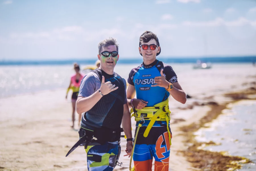 KITESURFING NA HELU - SZKOŁA KITE FUNSURF