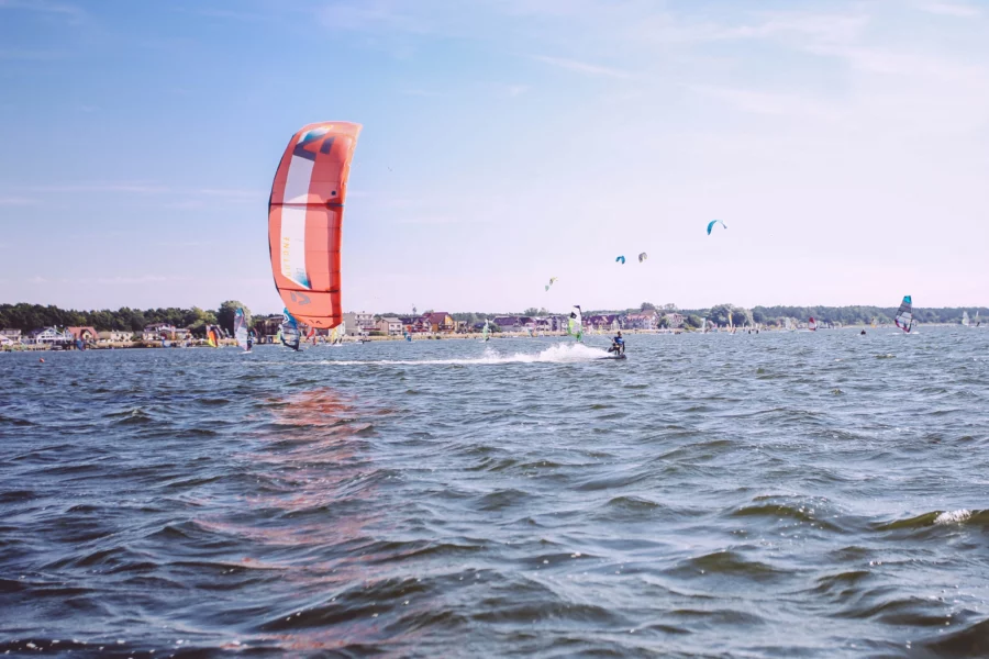 KITESURFING NA HELU - SZKOŁA KITE FUNSURF