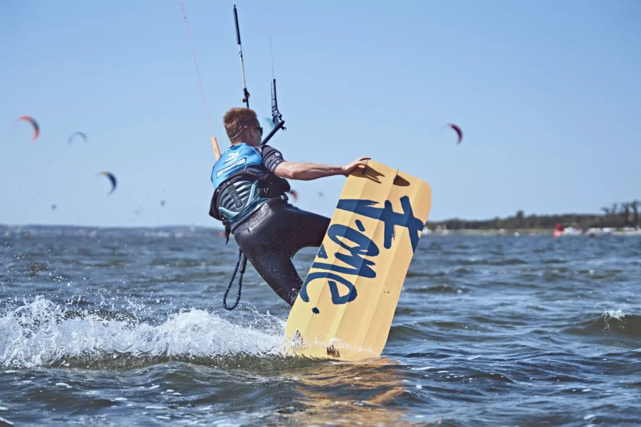 Szkoła-kite-w-Chałupach-na-Helu-FunSurf-_66_
