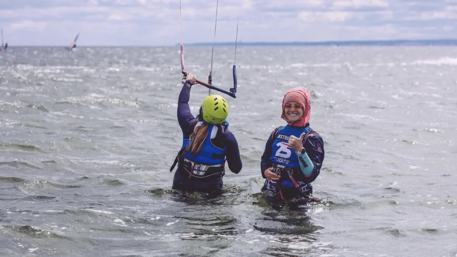 Lekcje-kite_-kursy-kite_-kite-camp-w-szkole-FunSurf-w-Chałupach-na-Helu-_24_