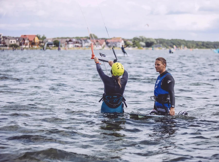 Lekcje-kite_-kursy-kite_-kite-camp-w-szkole-FunSurf-w-Chałupach-na-Helu-_27_